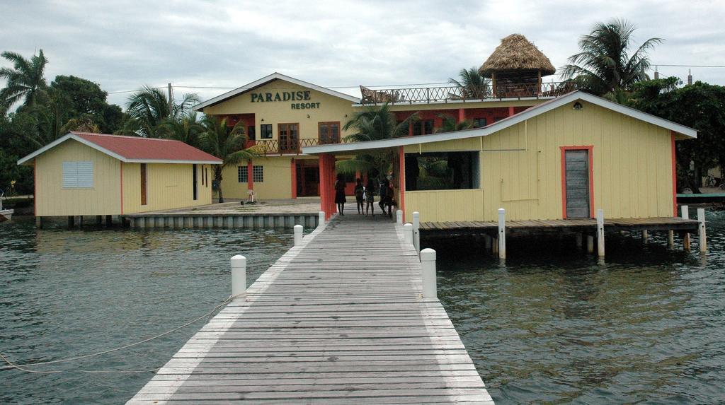 Alan'S Paradise Hotel Placencia Exteriér fotografie