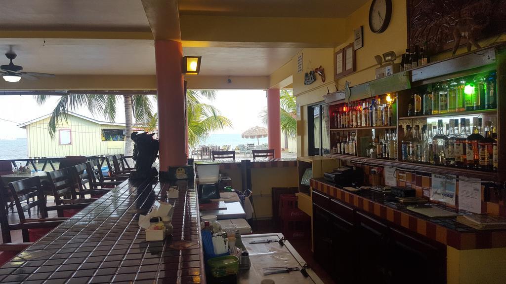 Alan'S Paradise Hotel Placencia Exteriér fotografie