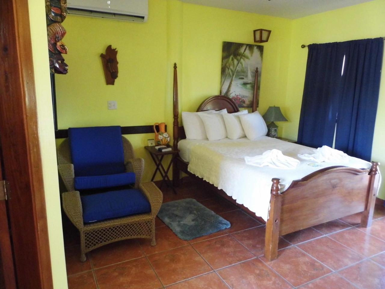 Alan'S Paradise Hotel Placencia Exteriér fotografie