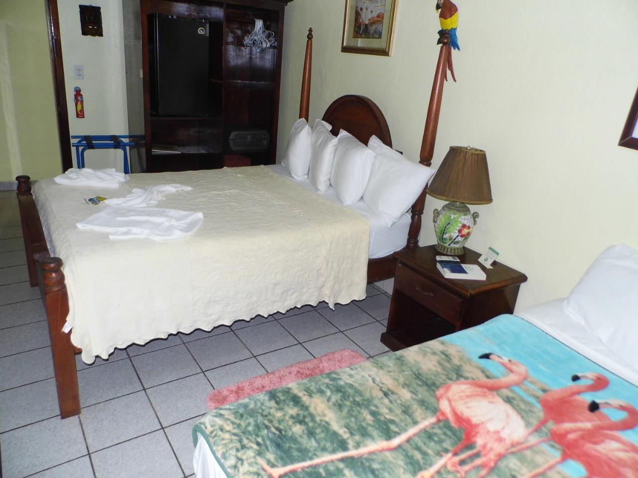 Alan'S Paradise Hotel Placencia Exteriér fotografie